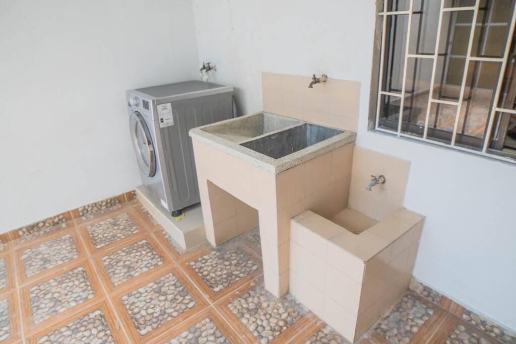 Appartement Hermoso Apto A 5 Minutos Del Centro Historico à Cartagène Extérieur photo
